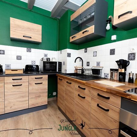 Maison "Jungle House" 90 M2 Billard, Retroprojecteur, Bar A Jeux , Vinyle, Wifi Fibre, Ideal Pro & Famille A Монбризон Екстериор снимка