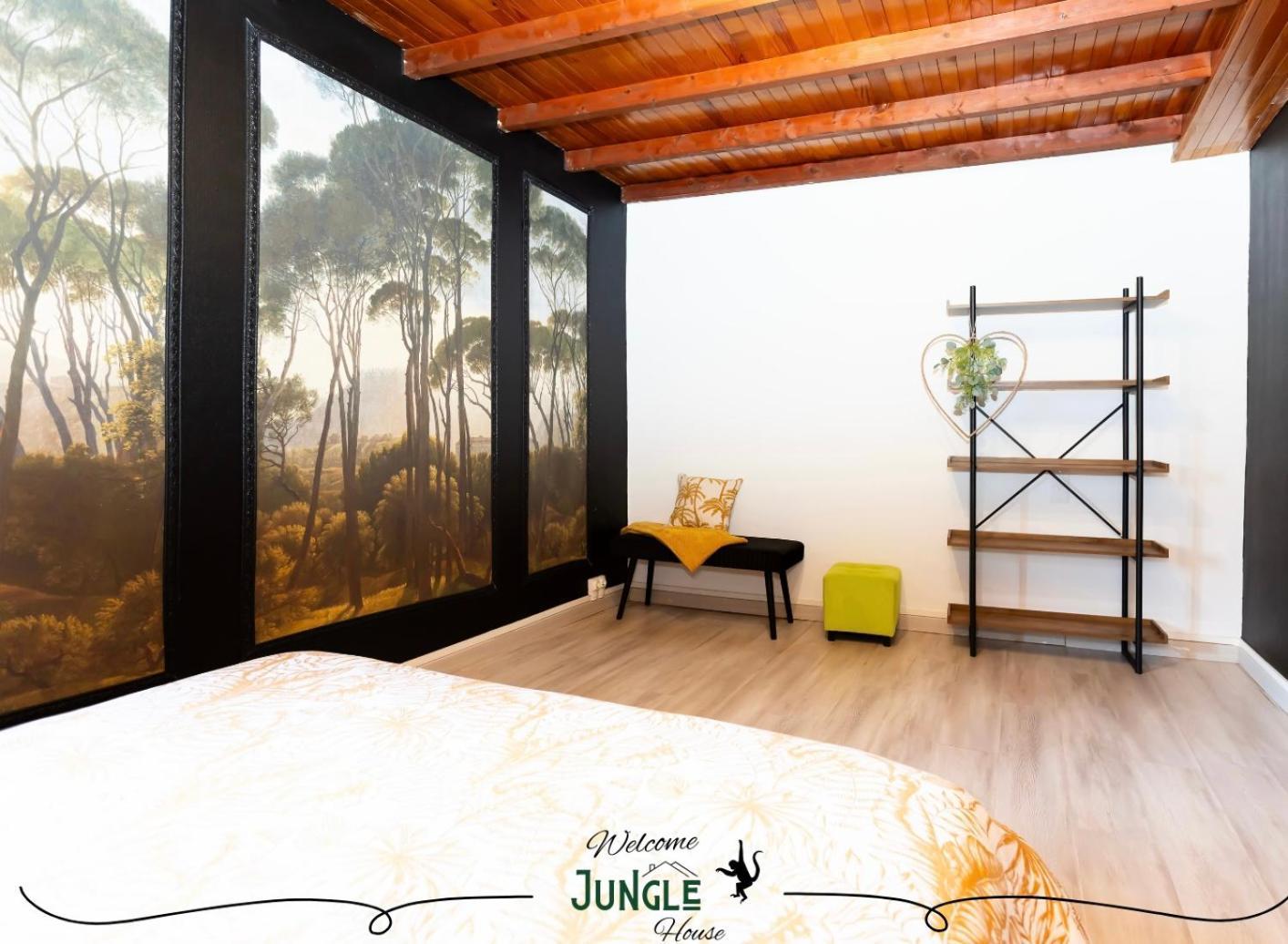 Maison "Jungle House" 90 M2 Billard, Retroprojecteur, Bar A Jeux , Vinyle, Wifi Fibre, Ideal Pro & Famille A Монбризон Екстериор снимка
